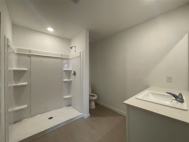 *Not actual home, pictures representative of same floor plan*