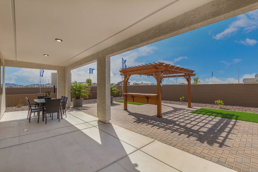 Representative exterior details of a home built from the 1257 by Elliott Homes in Camilo at Santana, Yuma (Image 4).