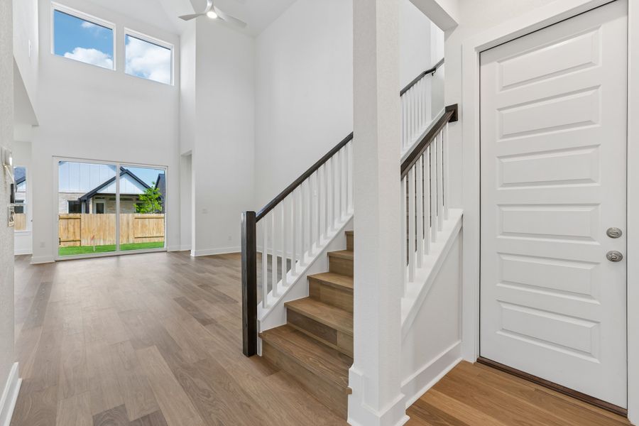 Spacious, unfurnished interior of a new home in Persimmon, Buda (Image 12). Spacious, unfurnished interior of a new home in Persimmon, Buda (Image 12).