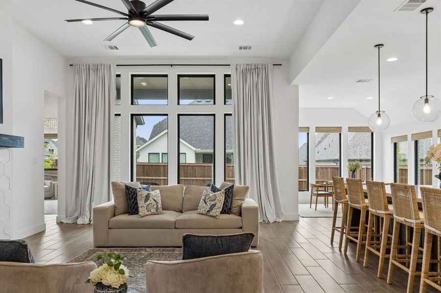 Furnished interior view inside a new home in , Lavon (Image 7).