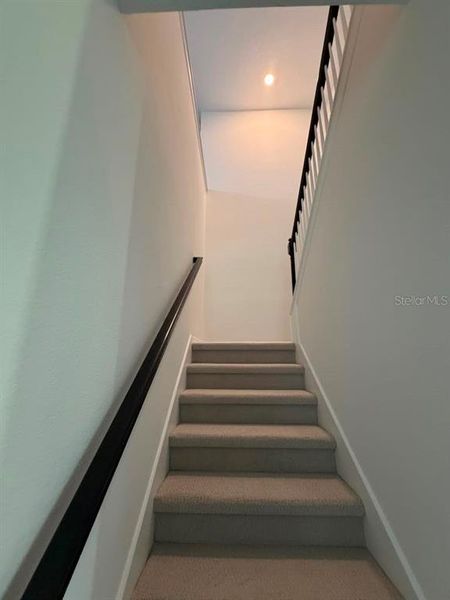 Spacious, unfurnished interior of a new home in , Winter Garden (Image 22).