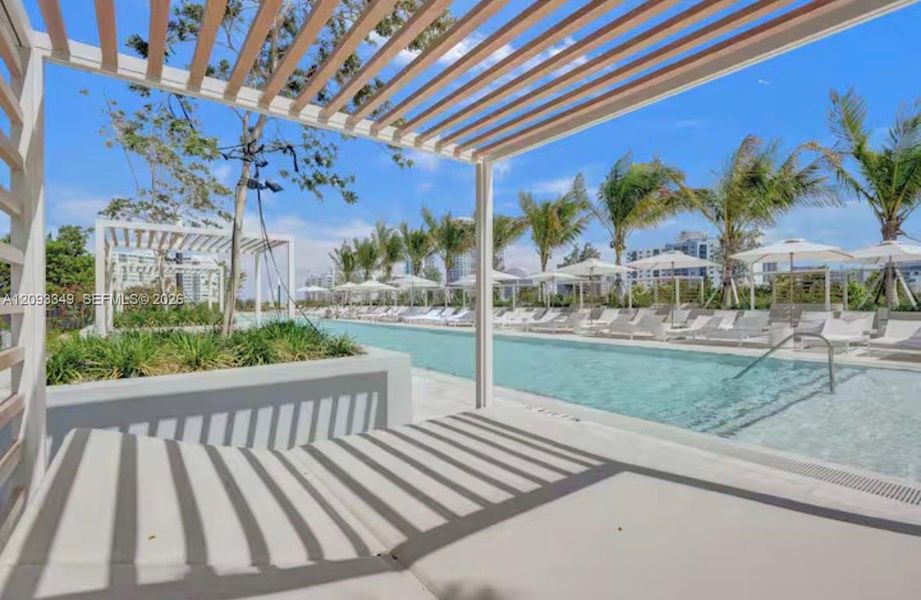 Community amenities in , Miami Beach (Image 41).
