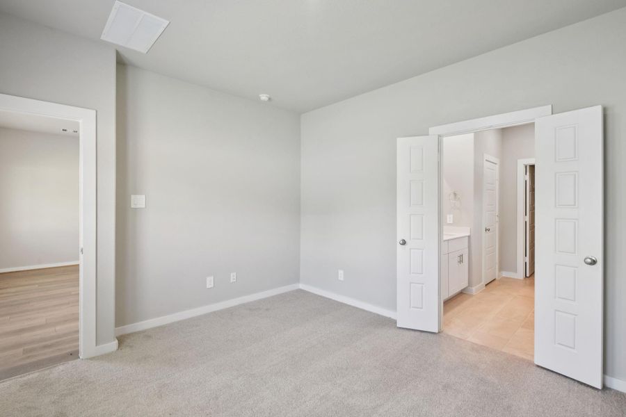 Spacious, unfurnished interior of a new home in Pine Lake Cove - Traditional Series, Montgomery (Image 27). Spacious, unfurnished interior of a new home in Pine Lake Cove - Traditional Series, Montgomery (Image 27).