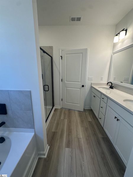Furnished interior view inside a new home in Shiloh Trail, Wellford (Image 13).