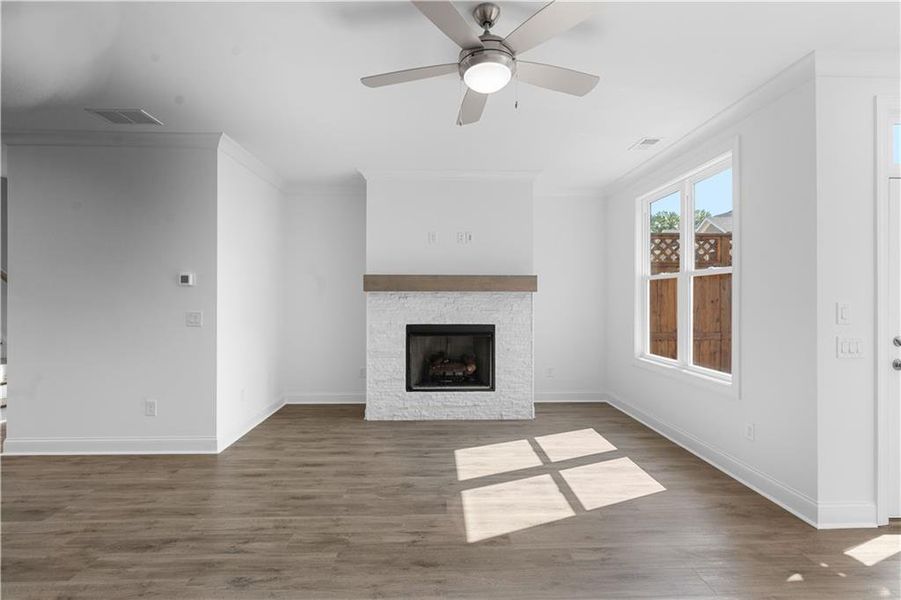 Spacious, unfurnished interior of a new home in Evanshire Townhomes, Duluth (Image 33).