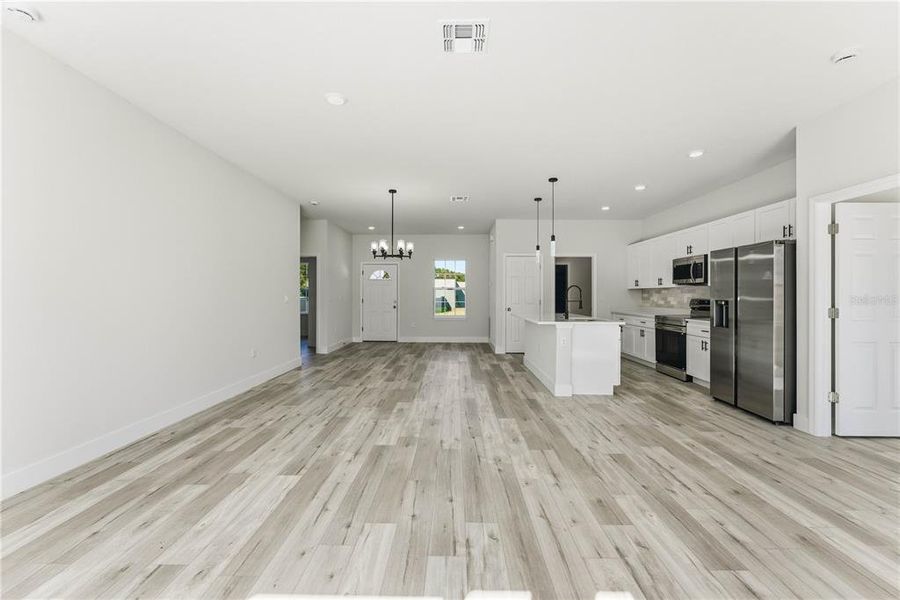 Spacious, unfurnished interior of a new home in , Ocala (Image 43).