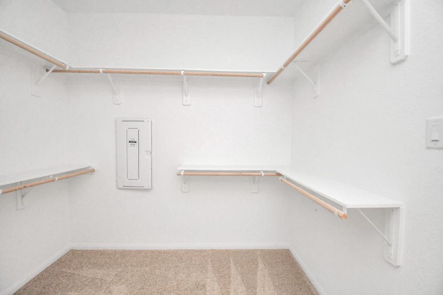 Spacious, unfurnished interior of a new home in Elyson, Katy (Image 16).