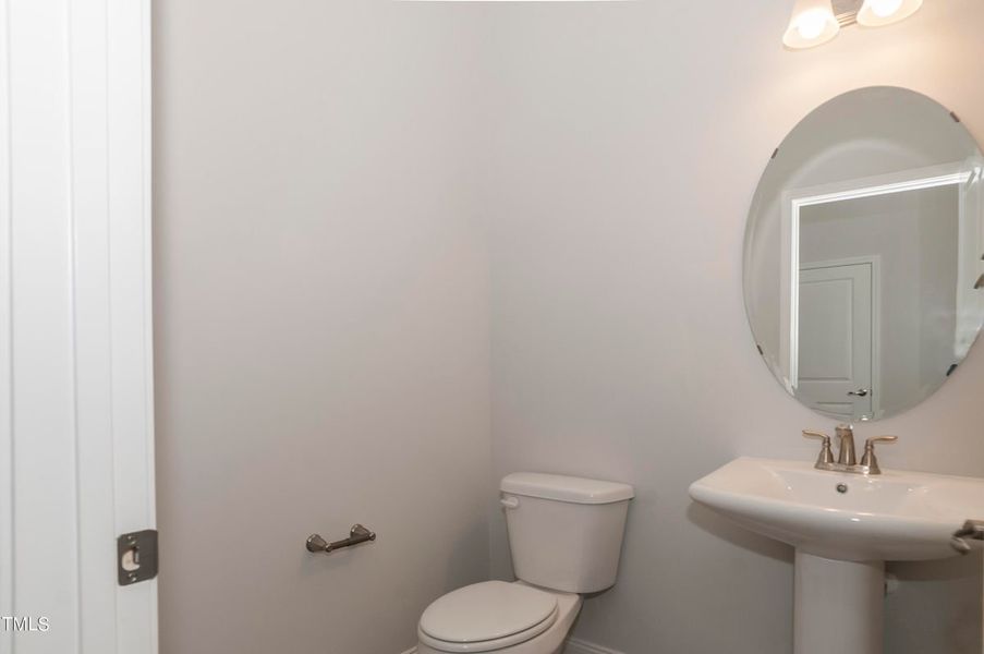 Representative furnished interior of a home built from the 2505 by Adams Homes in Williams Ridge, Bailey (Image 7). Representative furnished interior of a home built from the 2505 by Adams Homes in Williams Ridge, Bailey (Image 7).