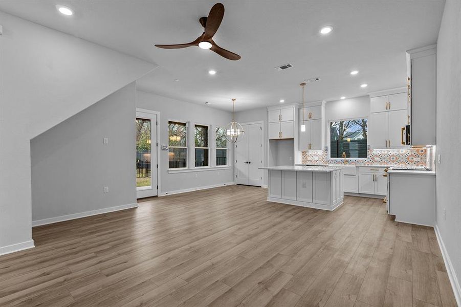 Family  - Dining - Kitchen