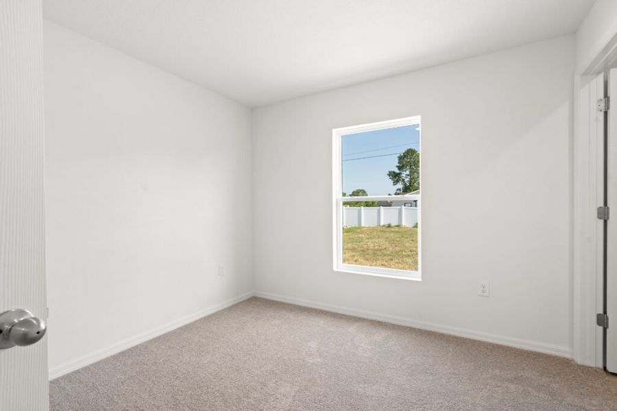 Spacious, unfurnished interior of a new home in Lehigh Acres, Lehigh Acres (Image 9).