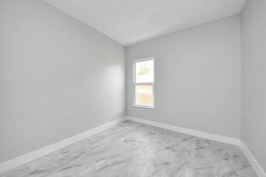 Spacious, unfurnished interior of a new home in , Houston (Image 22).