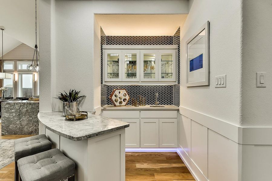 Representative furnished interior of a home built from the Grand South Pointe by Grand Homes in Grand Oaks, Celina (Image 8).