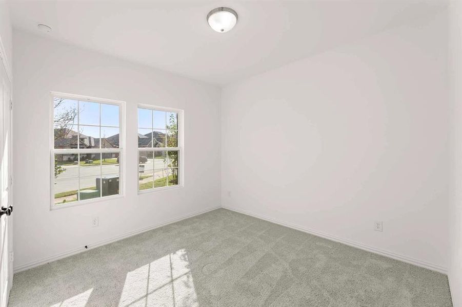 Spacious, unfurnished interior of a new home in Monticello Park, Princeton (Image 28).