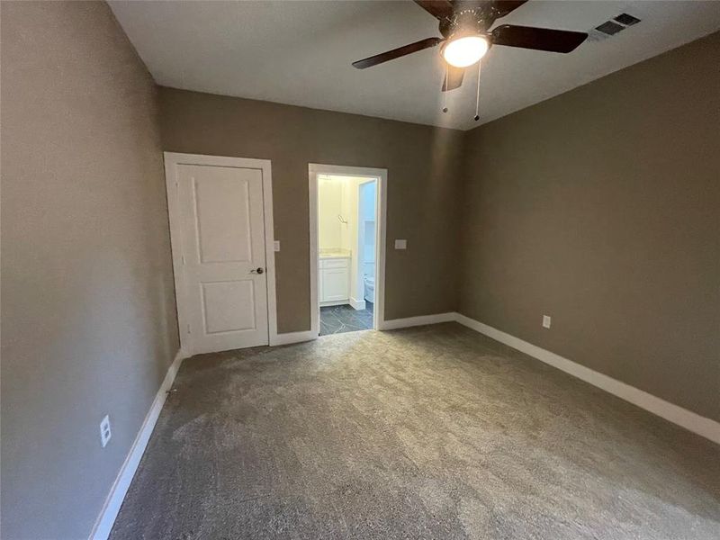 Spacious, unfurnished interior of a new home in , Granbury (Image 7). Spacious, unfurnished interior of a new home in , Granbury (Image 7).
