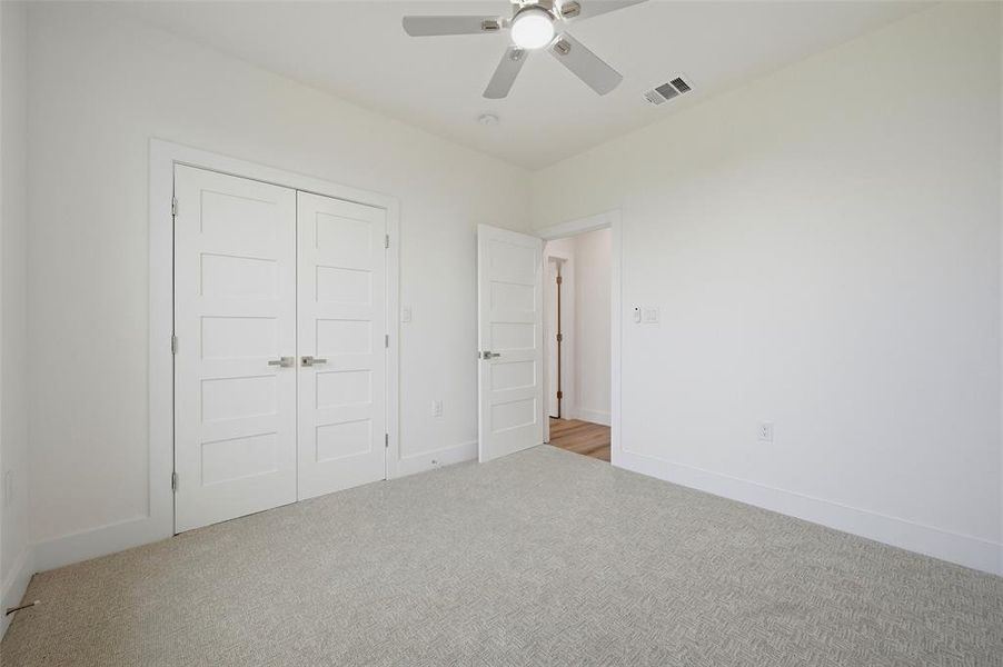 Spacious, unfurnished interior of a new home in , Pottsboro (Image 31). Spacious, unfurnished interior of a new home in , Pottsboro (Image 31).