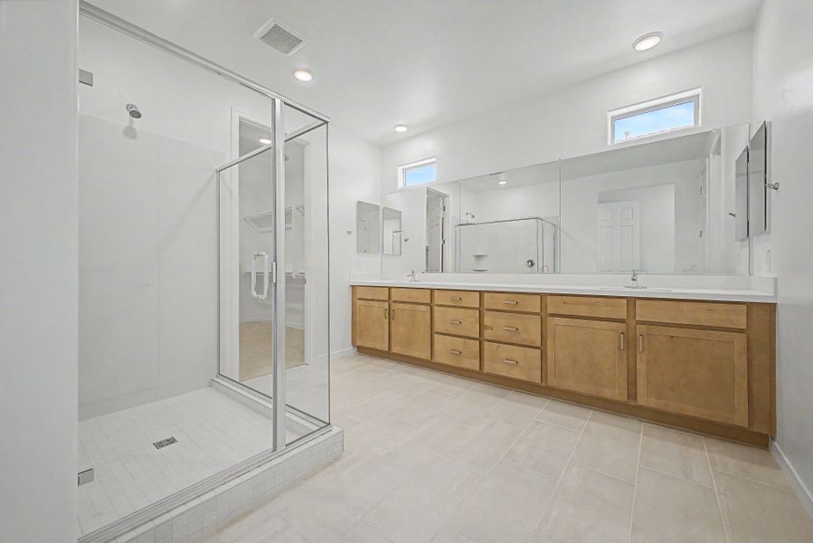 Furnished interior view inside a new home in Las Ventanas, Goodyear (Image 6).