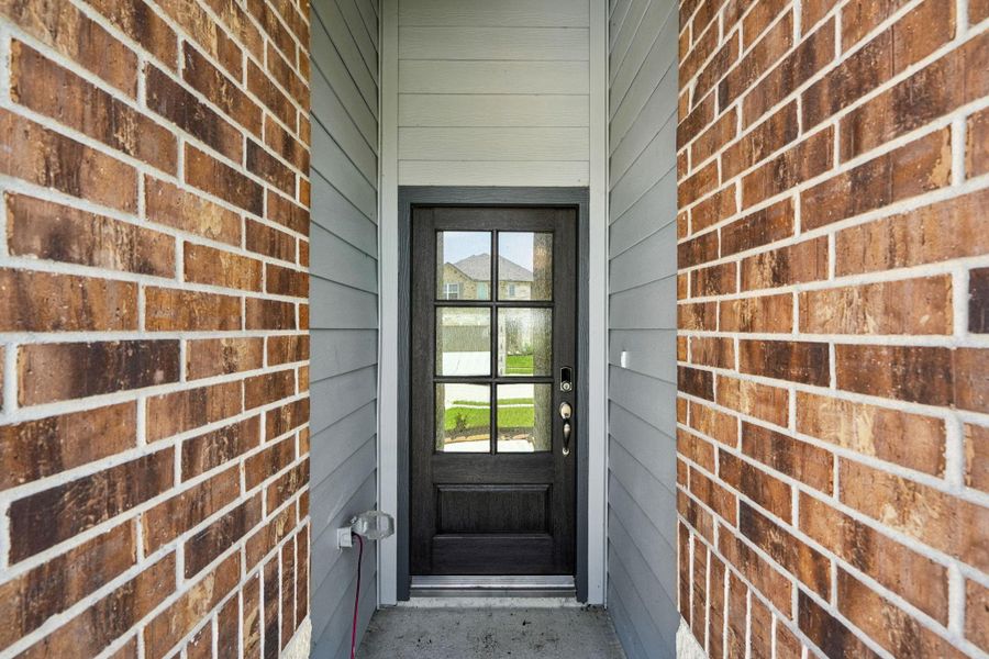 Photo is not of the actual home, but is an inspirational photo of builder’s model home and may depict options, furnishings, and/or decorator features that are not included Photo is not of the actual home, but is an inspirational photo of builder’s model home and may depict options, furnishings, and/or decorator features that are not included