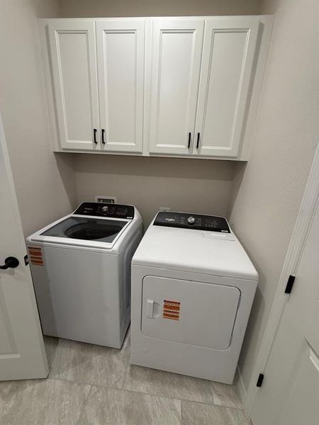 Close-up of interior finishes inside a home in , St. Cloud (Image 16).