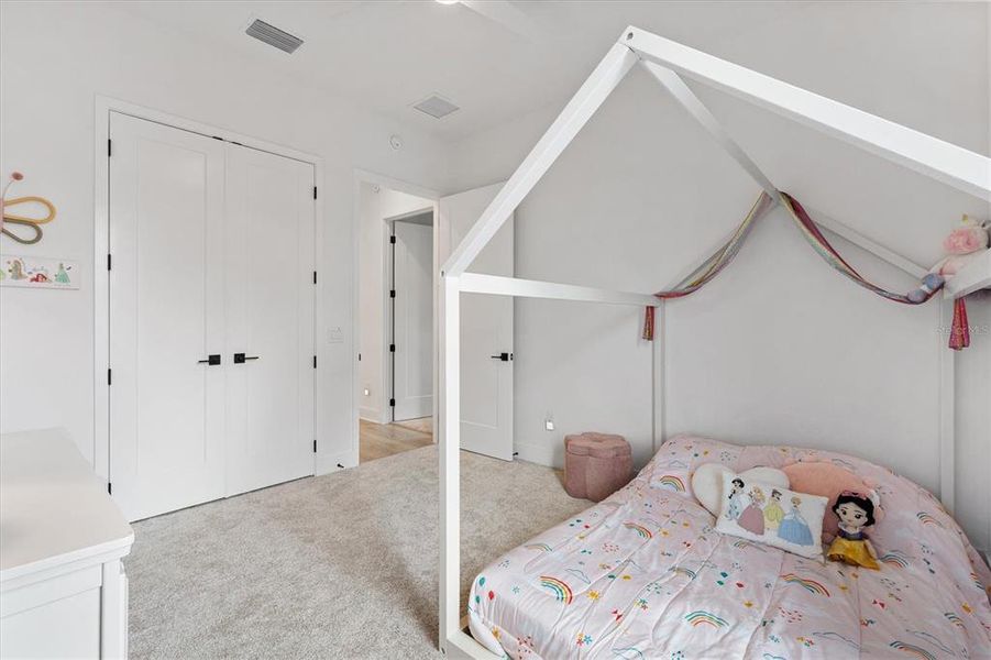 Furnished interior view inside a new home in , Okahumpka (Image 35).