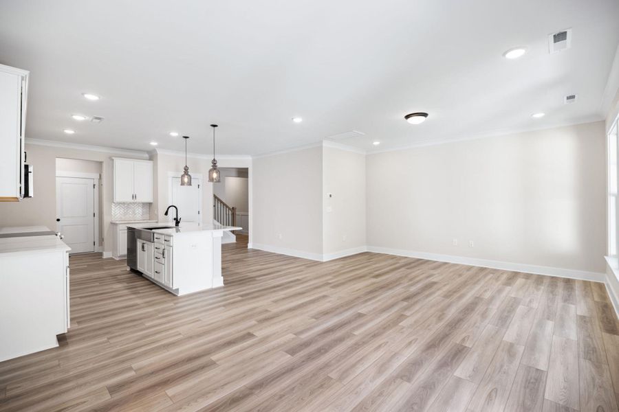 Spacious, unfurnished interior of a new home in Harbor Crossing, Greensboro (Image 27).