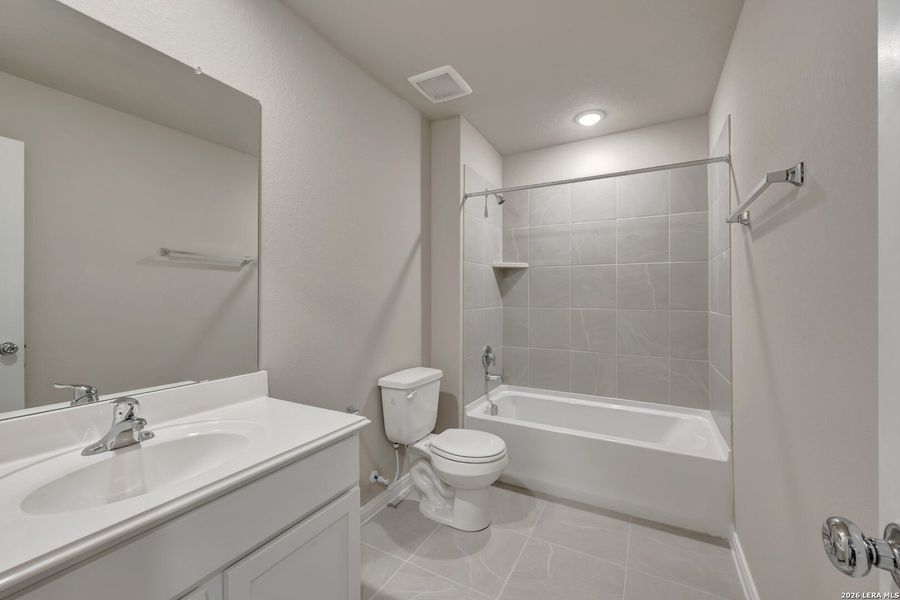 Furnished interior view inside a new home in Greenspoint Heights, Seguin (Image 7).