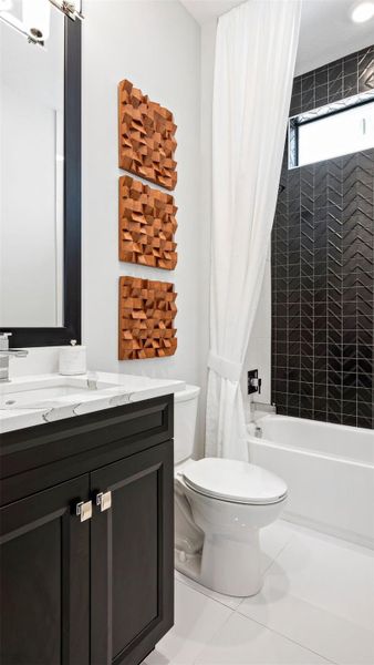 Furnished interior view inside a new home in Cresswind Palm Beach at Westlake, Westlake (Image 33).