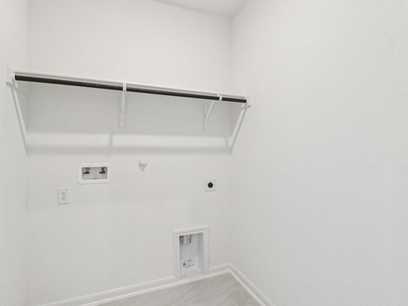 Spacious, unfurnished interior of a new home in Kallison Ranch, San Antonio (Image 28).