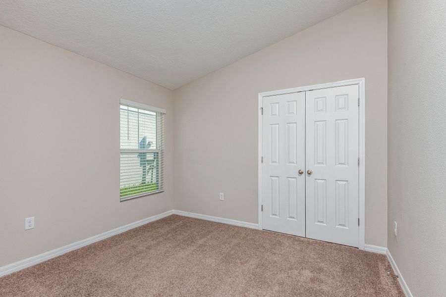 Spacious, unfurnished interior of a new home in Crosswinds, Haines City (Image 19).
