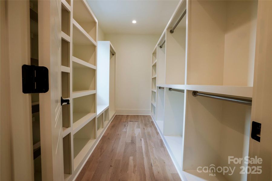 Image 37 of a home in . Image 37 of a home in .