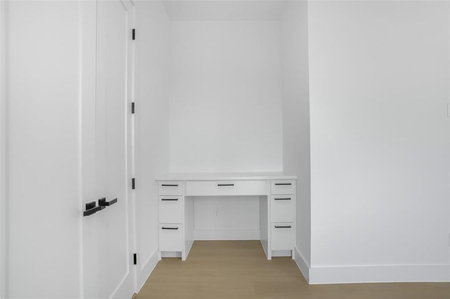 Spacious, unfurnished interior of a new home in , Dallas (Image 22).