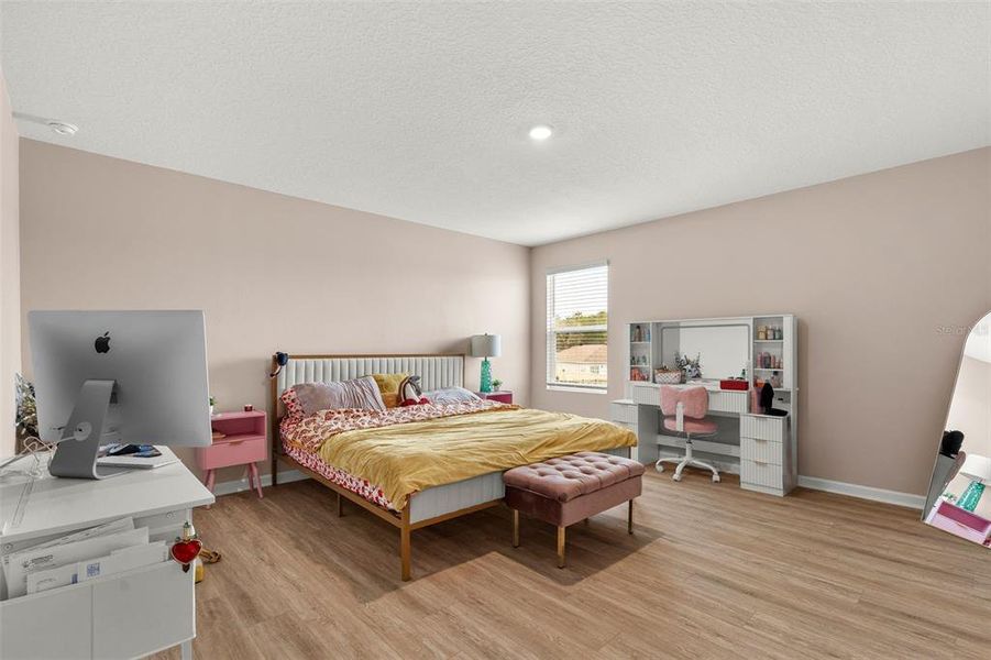 Furnished interior view inside a new home in , Kissimmee (Image 8).