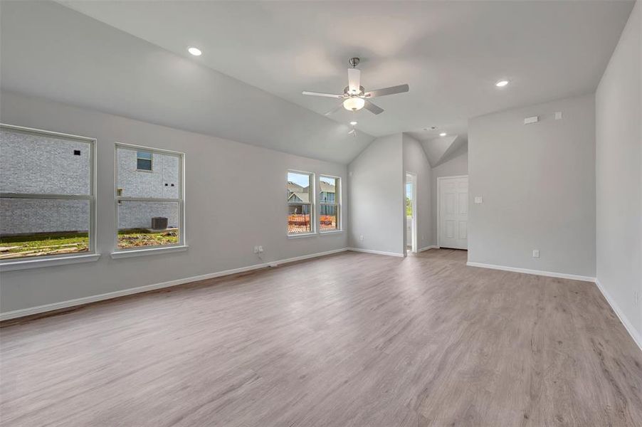 Spacious, unfurnished interior of a new home in Elevon, Lavon (Image 19). Spacious, unfurnished interior of a new home in Elevon, Lavon (Image 19).
