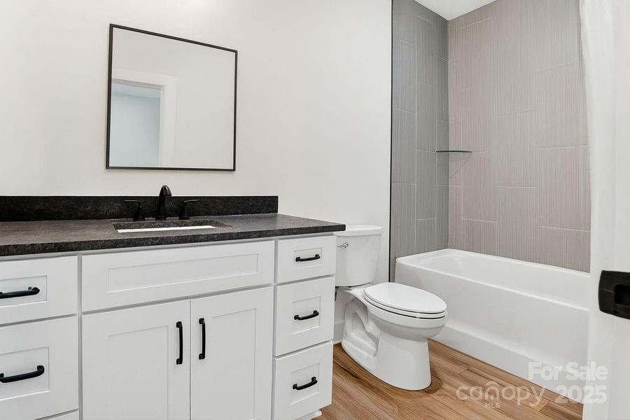 2nd Floor Ensuite Bedroom