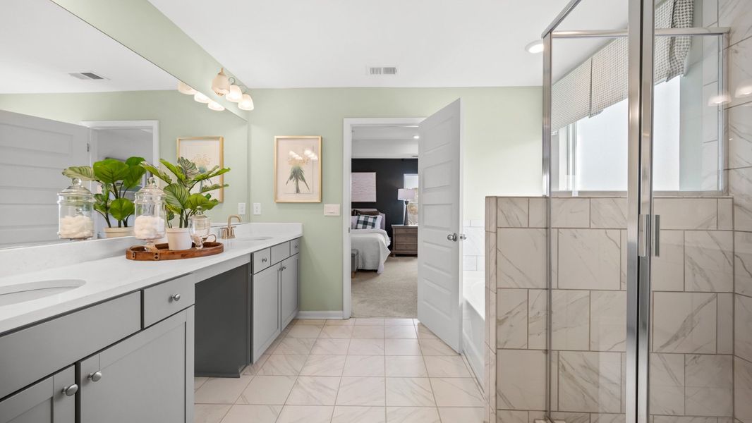 Representative furnished interior of a home built from the Savannah by D.R. Horton in Water Oak Estates, Lawrenceville (Image 26).