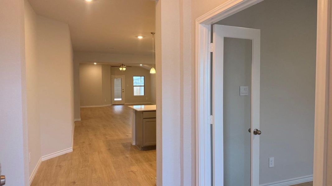 Spacious, unfurnished interior of a new home in Southern Pointe, College Station (Image 9). Spacious, unfurnished interior of a new home in Southern Pointe, College Station (Image 9).