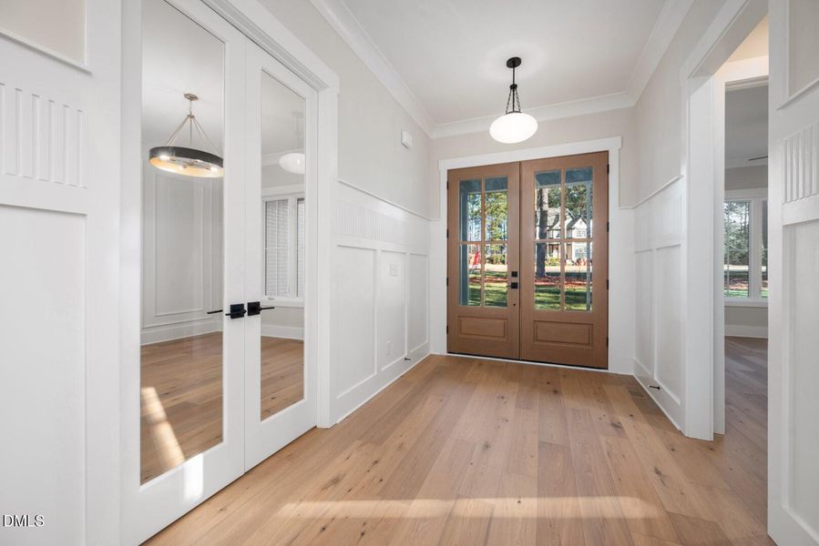 8017 Bud Morris (1) 8017 Bud Morris (1)