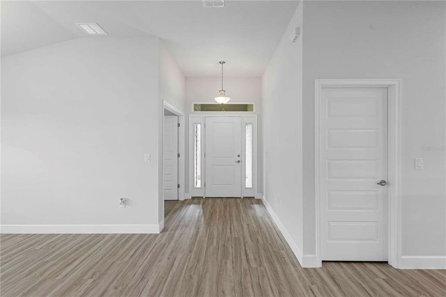 Spacious, unfurnished interior of a new home in The Preserve at Laurel Lake, Lake City (Image 27).