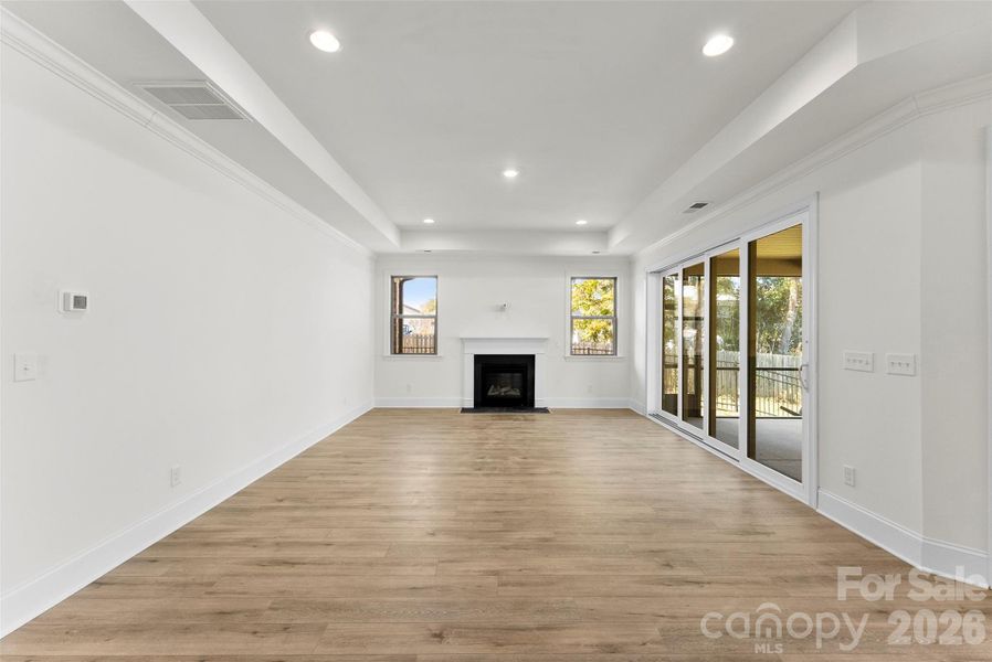 Spacious, unfurnished interior of a new home in The Courtyards on New Hope, Gastonia (Image 20).