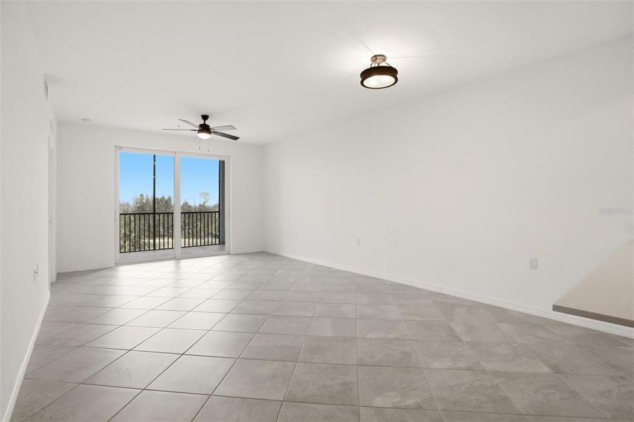 Spacious, unfurnished interior of a new home in , Punta Gorda (Image 23).
