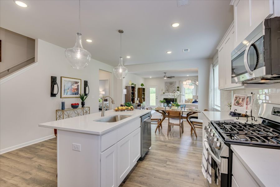 Representative furnished interior of a home built from the Reedy by Veranda Homes in Hitchcock Preserve 60', Aiken (Image 12).