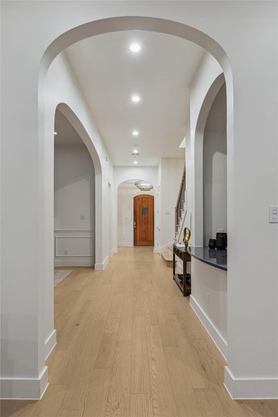 Spacious, unfurnished interior of a new home in , Houston (Image 29).