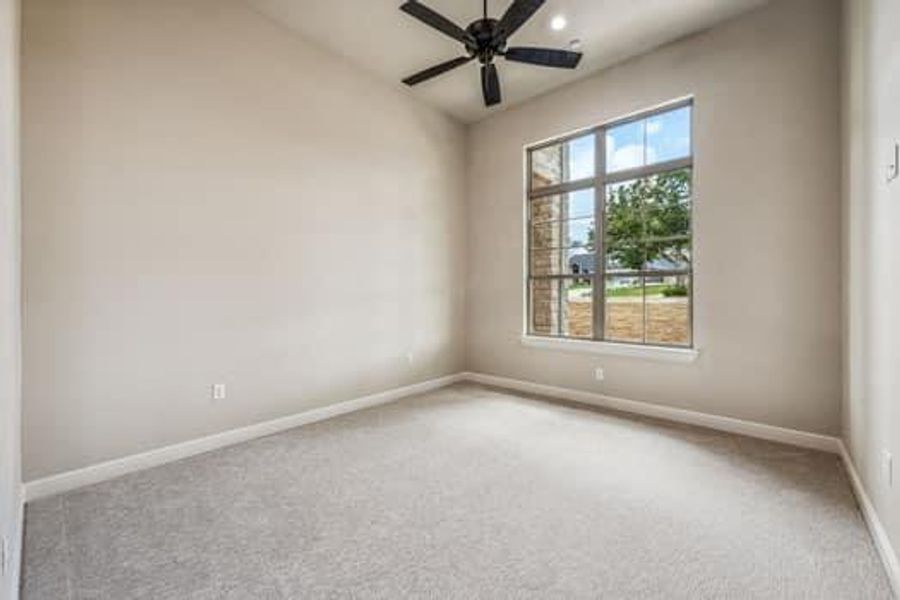 Spacious, unfurnished interior of a new home in , Granbury (Image 20).