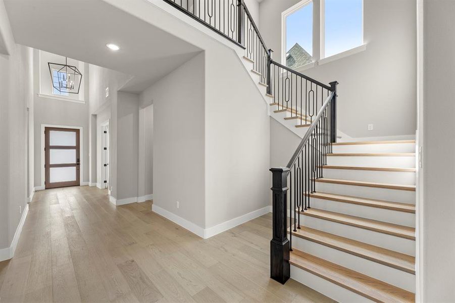 03. 4512 Meander - Entry