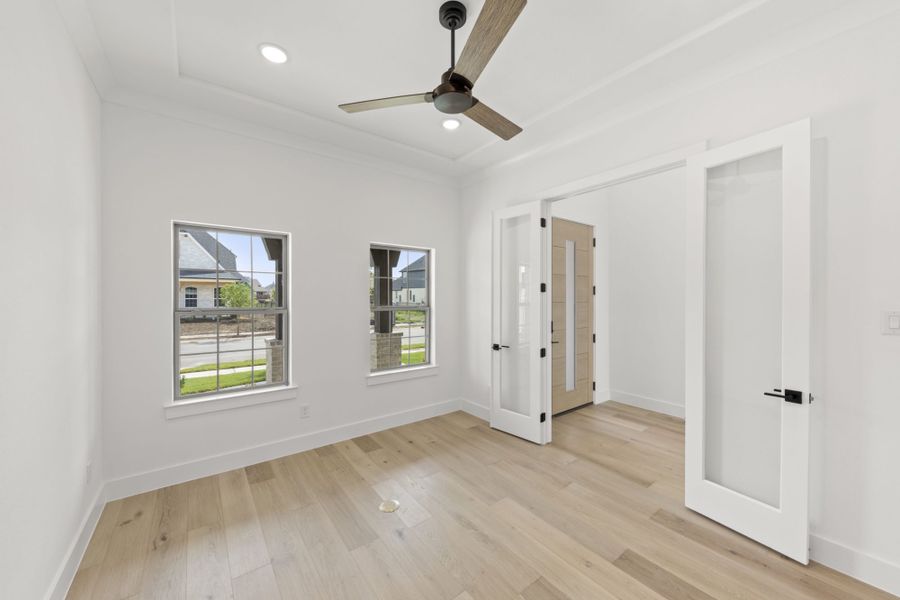 Representative unfurnished interior of a home built from the 5042 by Tradition Homes in Lakewood at Brookhollow – 60′ Lots, Prosper (Image 21).
