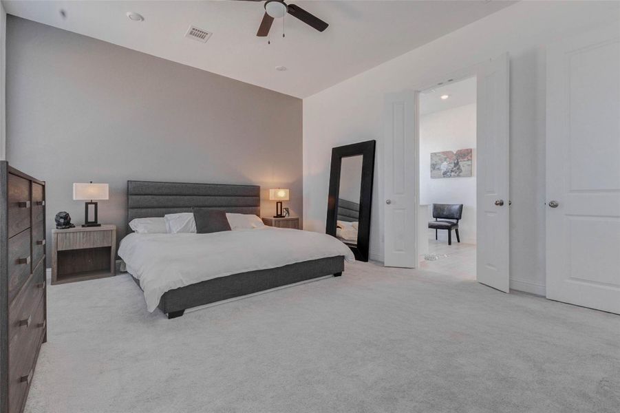 Furnished interior view inside a new home in Cross Creek West, Fulshear (Image 11).