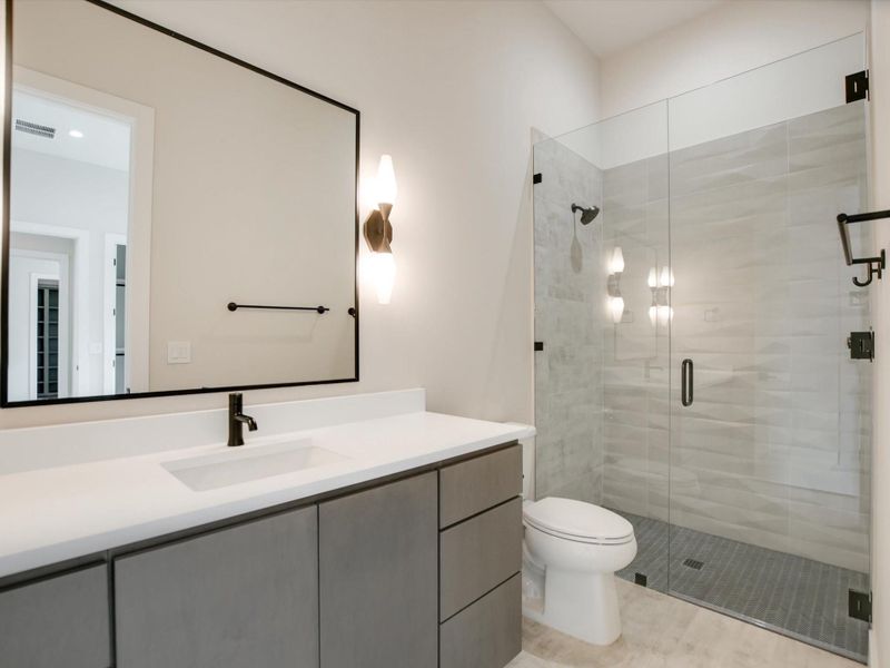 Furnished interior view inside a new home in , Horseshoe Bay (Image 13).