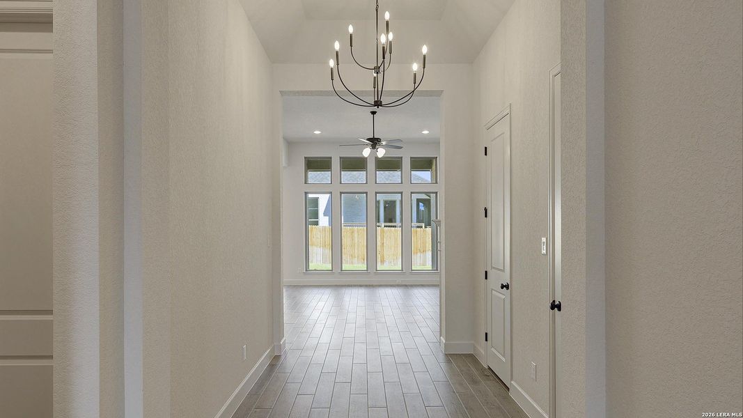 Spacious, unfurnished interior of a new home in Arcadia Ridge, San Antonio (Image 24). Spacious, unfurnished interior of a new home in Arcadia Ridge, San Antonio (Image 24).
