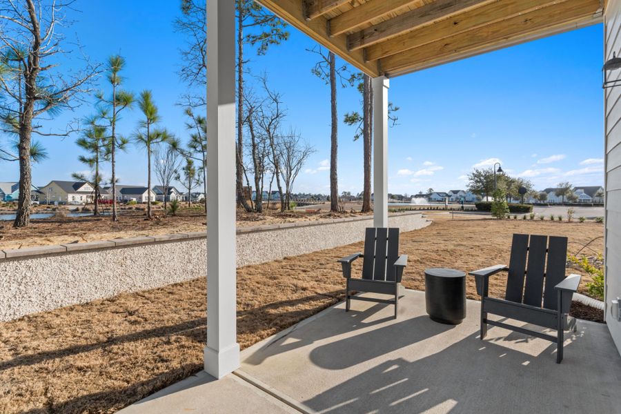 Representative exterior details of a home built from the Joliet by Pulte Homes in Lakeside Townes at Riverlights, Wilmington (Image 3).