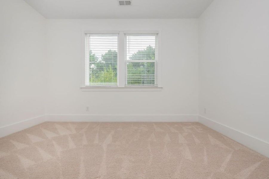 Spacious, unfurnished interior of a new home in Park Vue, Atlanta (Image 15).