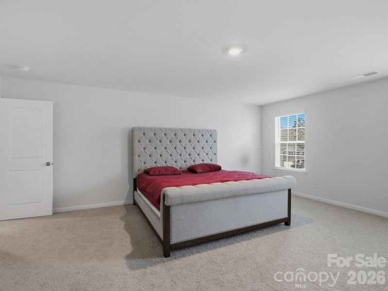 Furnished interior view inside a new home in , Davidson (Image 34).